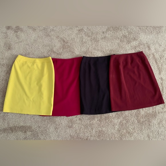BUNDLE: 4 Name Brand Pencil Skirts - Size 4 - Picture 2 of 9